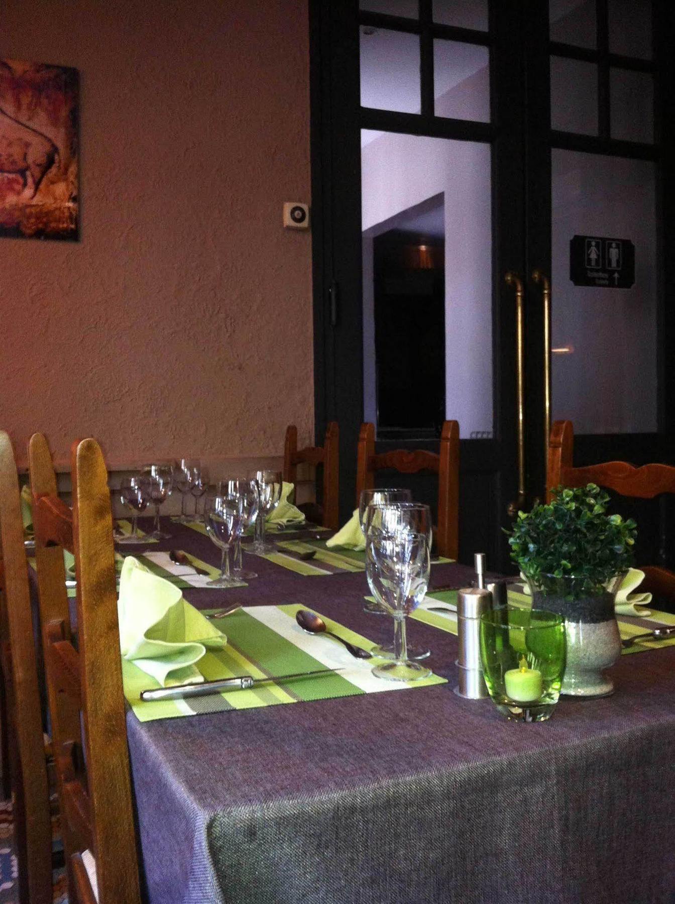 Logis Hotel Le Clos Des Oliviers Bourg-Saint-Andeol Exterior photo